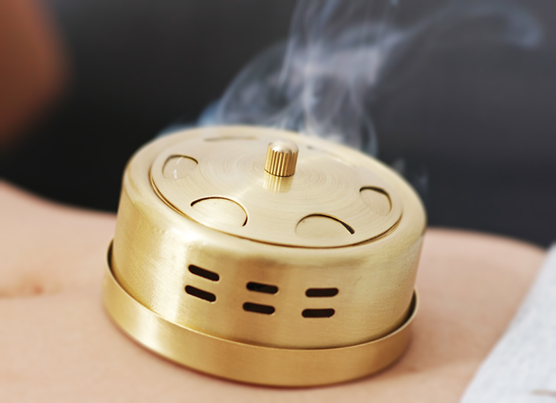 Detoxify the air with moxibustion